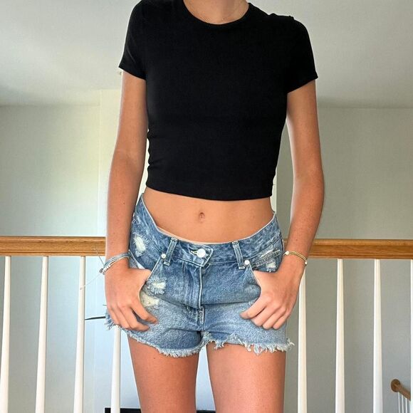 basic black ribbed crop t shirt built in bra - Picture 2 of 4